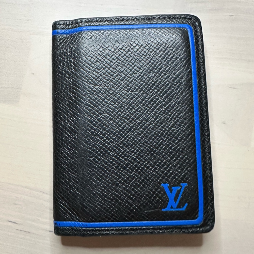 Louis Vuitton Taiga Organizer de Poche Card Case wallet